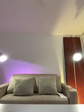 Snapshot of victoria___moon chatting on March 6, 2026, 5:09 pm victoria moon online show from March 6, 2026, 5:09 pm