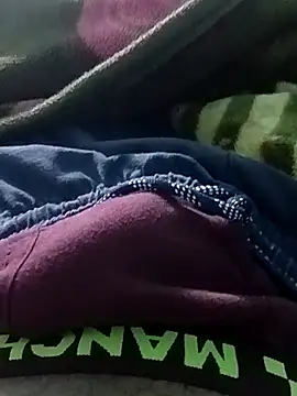 lundkaraja8084 online show from December 5, 2025, 2:25 pm