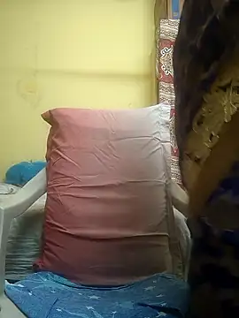 Preeti345 online show from January 11, 2026, 9:14 am