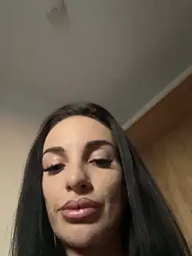 SiaRyder online show from July 23, 2026, 7:23 pm
