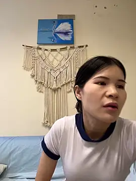 Snapshot of TIngT123 chatting on December 4, 2025, 2:37 pm TIngT123 online show from December 4, 2025, 2:37 pm