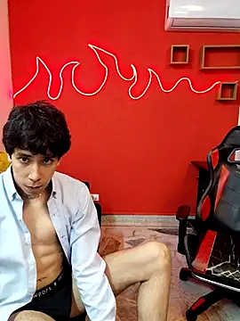 Neo Twink online show from January 14, 2026, 7:19 pm