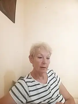 Snapshot of Calypso-Loove chatting on June 29, 2026, 8:20 am Calypso-Loove online show from June 29, 2026, 8:20 am