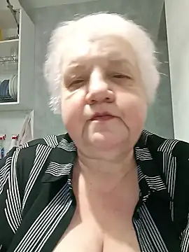 HapinessLovee online show from February 6, 2026, 10:07 am