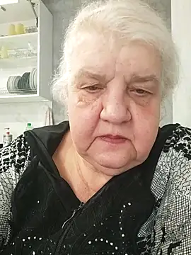 HapinessLovee online show from April 3, 2026, 6:55 am