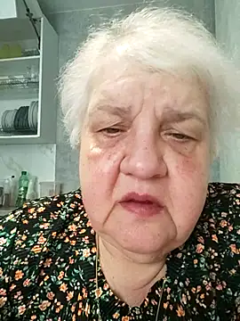 HapinessLovee online show from May 9, 2026, 7:46 am