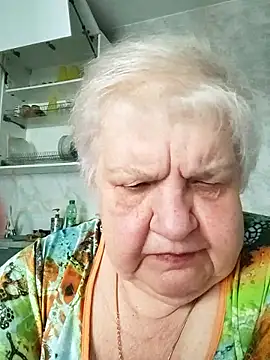 HapinessLovee online show from May 10, 2026, 8:52 am