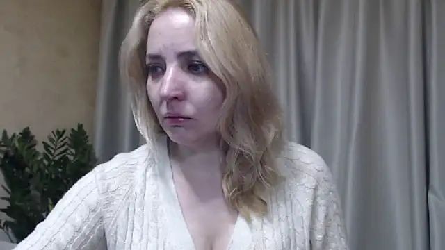 sweetpussy online show from April 9, 2026, 2:44 pm