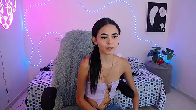 Sofia tgn online show from May 14, 2026, 6:47 pm