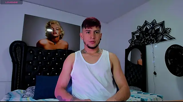 vaalentiino online show from December 17, 2025, 5:30 pm