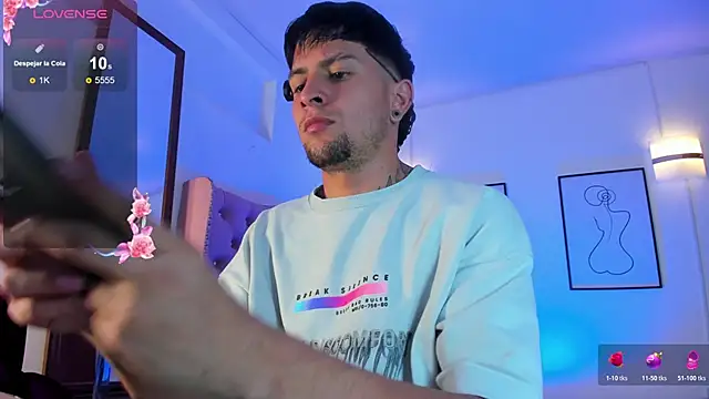 vaalentiino online show from March 25, 2026, 6:36 pm