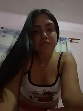 Snapshot of _Laurentt_ chatting on February 5, 2026, 2:05 am Laurentt online show from February 5, 2026, 2:05 am