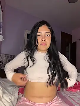 Snapshot of _Laurentt_ chatting on February 16, 2026, 1:46 am Laurentt online show from February 16, 2026, 1:46 am