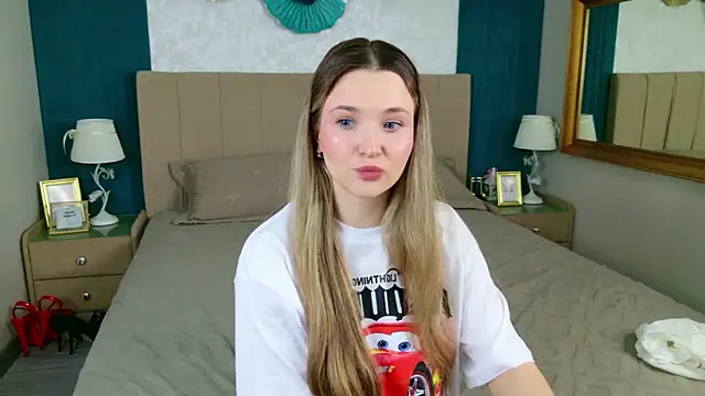 Snapshot of Lina_Sinerz chatting on February 14, 2026, 8:27 pm Lina Sinerz online show from February 14, 2026, 8:27 pm