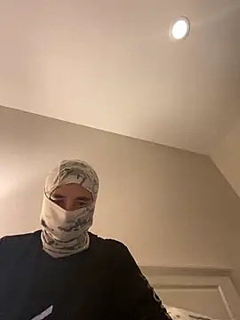 phantom898983 online show from April 13, 2026, 8:20 am