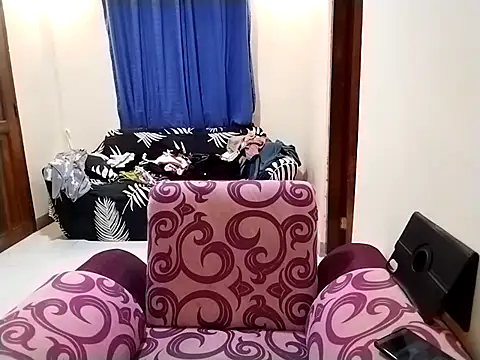 Cinpussie89 online show from February 23, 2026, 4:15 pm