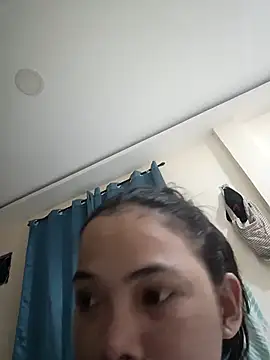 Cinpussie89 online show from April 25, 2026, 12:08 pm