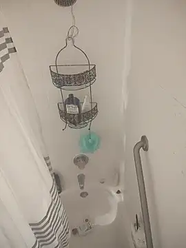 SpiderRose online show from January 9, 2026, 7:26 pm