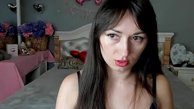 Snapshot of RosiAlina chatting on February 17, 2026, 9:17 am RosiAlina online show from February 17, 2026, 9:17 am