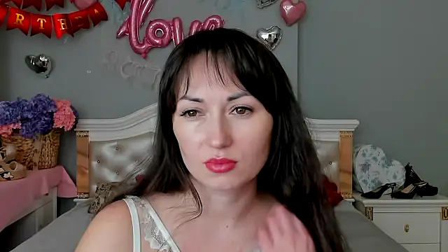 Snapshot of RosiAlina chatting on February 21, 2026, 9:21 am RosiAlina online show from February 21, 2026, 9:21 am