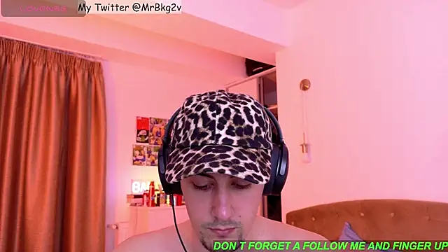 Snapshot of Brellisimo chatting on May 30, 2026, 7:33 pm Brellisimo online show from May 30, 2026, 7:33 pm