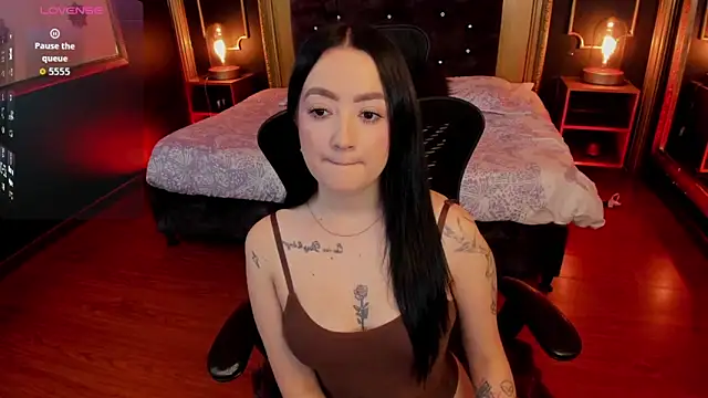 Sabrina Cutte online show from May 26, 2026, 3:35 am