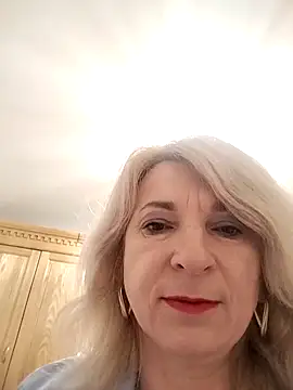 AhlyssaLove1155 online show from March 16, 2026, 3:12 am