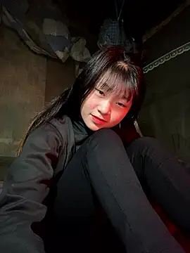 Snapshot of hinata-xx chatting on January 9, 2026, 4:59 am hinata-xx online show from January 9, 2026, 4:59 am