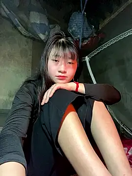 Snapshot of hinata-xx chatting on January 14, 2026, 6:08 am hinata-xx online show from January 14, 2026, 6:08 am