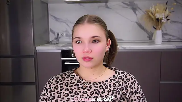 SolBurri online show from February 2, 2026, 1:59 am