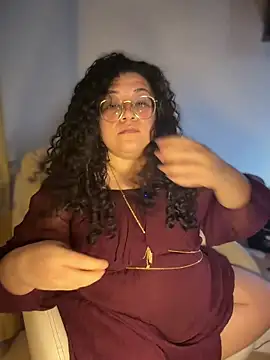 Snapshot of VanesssaMilf_ chatting on June 19, 2026, 1:32 am VanesssaMilf online show from June 19, 2026, 1:32 am