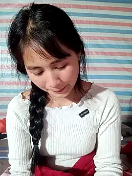 Him MountainGirl online show from February 11, 2026, 2:33 pm