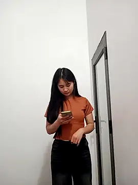 Him MountainGirl online show from March 11, 2026, 2:39 am