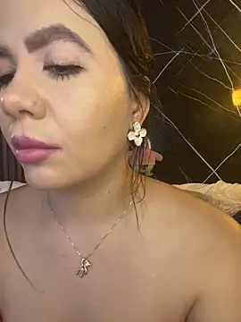 Snapshot of ValentinaEliot chatting on February 4, 2026, 2:34 pm ValentinaEliot online show from February 4, 2026, 2:34 pm