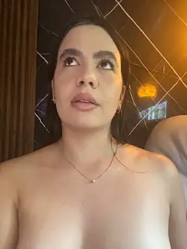 Snapshot of ValentinaEliot chatting on March 4, 2026, 7:31 pm ValentinaEliot online show from March 4, 2026, 7:31 pm