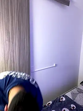 Goldenknight33 online show from December 17, 2025, 5:08 pm