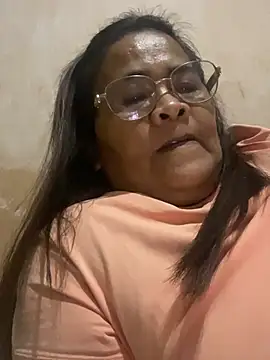 HottieBonita online show from March 12, 2026, 1:17 pm