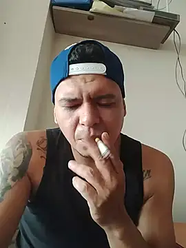 YTupapito1234 online show from June 5, 2026, 4:35 pm