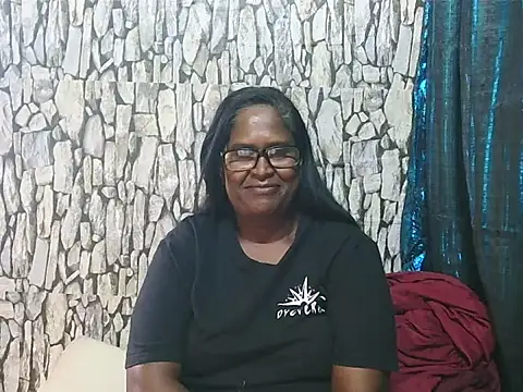 Snapshot of Exotic_indian95 chatting on January 8, 2026, 5:43 am Exotic indian95 online show from January 8, 2026, 5:43 am