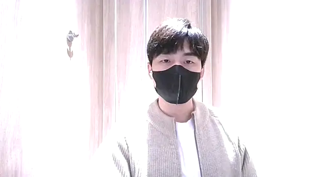 Snapshot of kimze7 chatting on January 8, 2026, 2:36 am kimze7 online show from January 8, 2026, 2:36 am