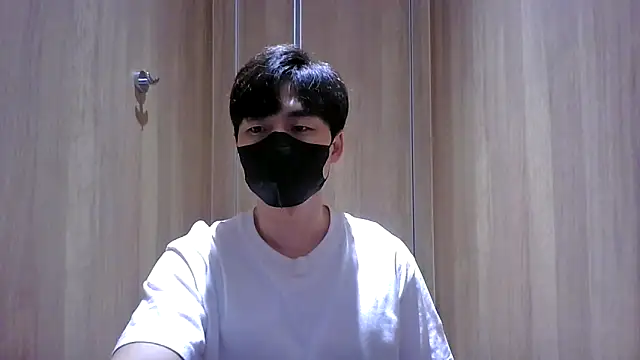 kimze7 online show from February 27, 2026, 6:35 am