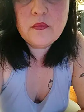 axell58 online show from January 18, 2026, 2:43 pm