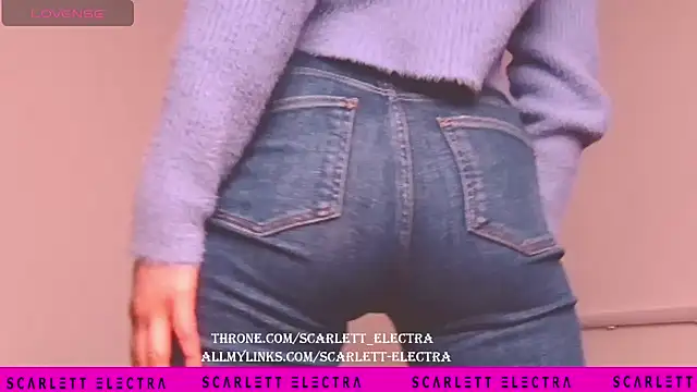 Snapshot of Scarlett_Electra chatting on January 11, 2026, 2:22 pm Scarlett Electra online show from January 11, 2026, 2:22 pm