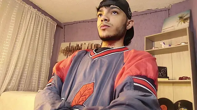 Snapshot of kingdani_hot chatting on February 10, 2026, 11:47 am kingdani hot online show from February 10, 2026, 11:47 am