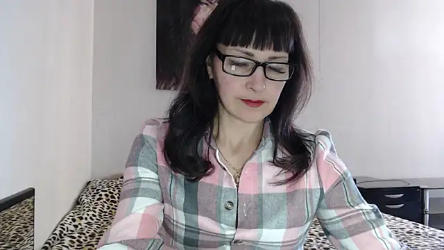 Eila Morigan online show from April 8, 2026, 8:58 am