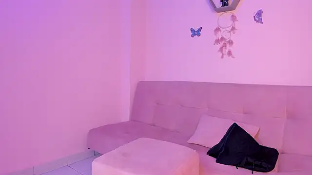 Snapshot of Saraa_moon1__ chatting on March 20, 2026, 5:07 pm Saraa moon1 online show from March 20, 2026, 5:07 pm