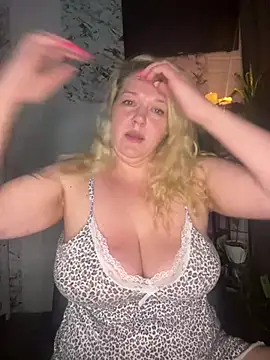 JenniferCarmen online show from February 4, 2026, 6:03 pm