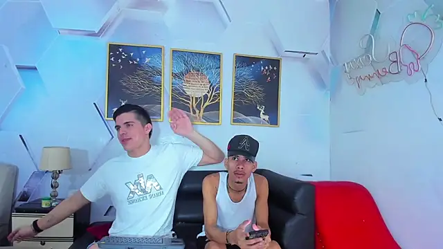 Alex jeins at online show from February 27, 2026, 2:39 pm