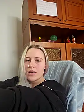 ChristinaWheeled11 online show from February 18, 2026, 1:07 pm