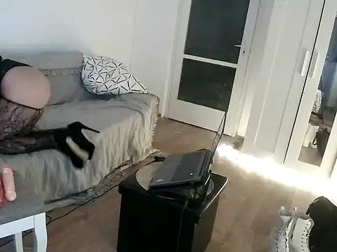 Bellaa25 online show from January 14, 2026, 9:04 am